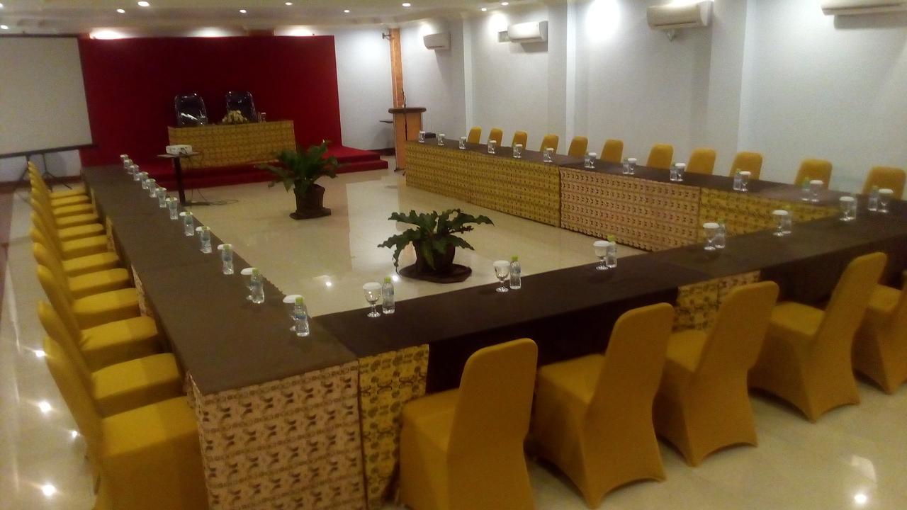 Careinn Merauke By Yolo Hospitality Exteriör bild