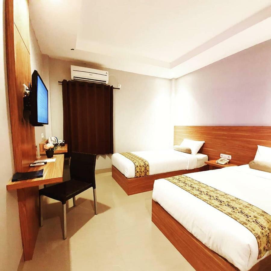 Careinn Merauke By Yolo Hospitality Exteriör bild